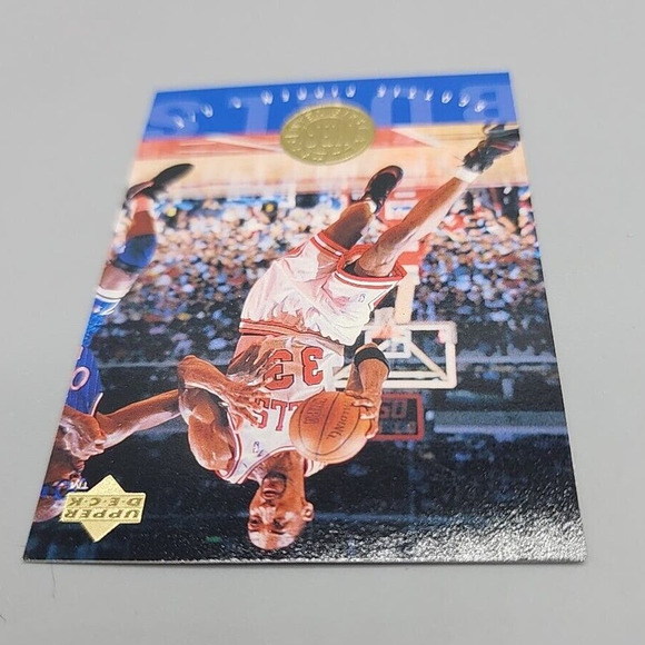Scottie Pippen 1995 Upper Deck Chicago Bulls #167 Basketball Gold Trading Card - Picture 5 of 7